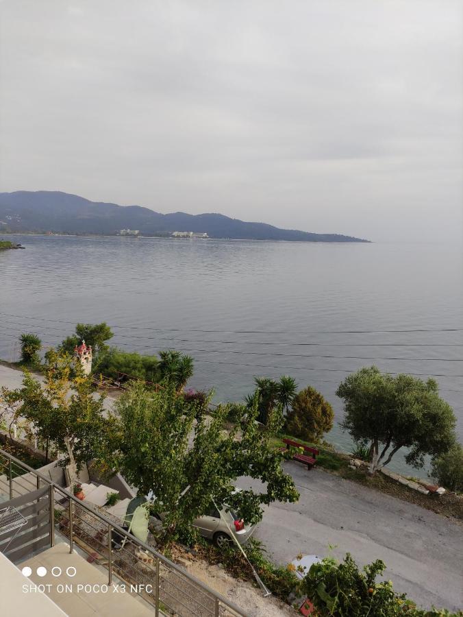 Ζωη Στο Κυμα- Life On The Wave Villa Neos Marmaras Exterior foto